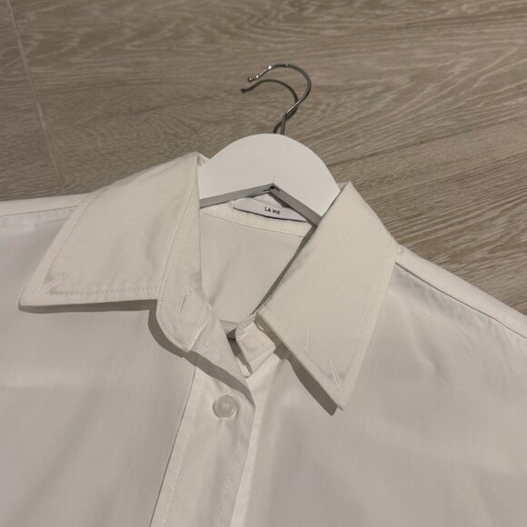 Source Unknown La Vie White Detachable Zip Crop Shirt | Size: S/M - Picture 3 of 5